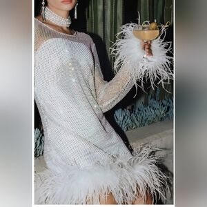 Elegant White Feathered Women's Dress